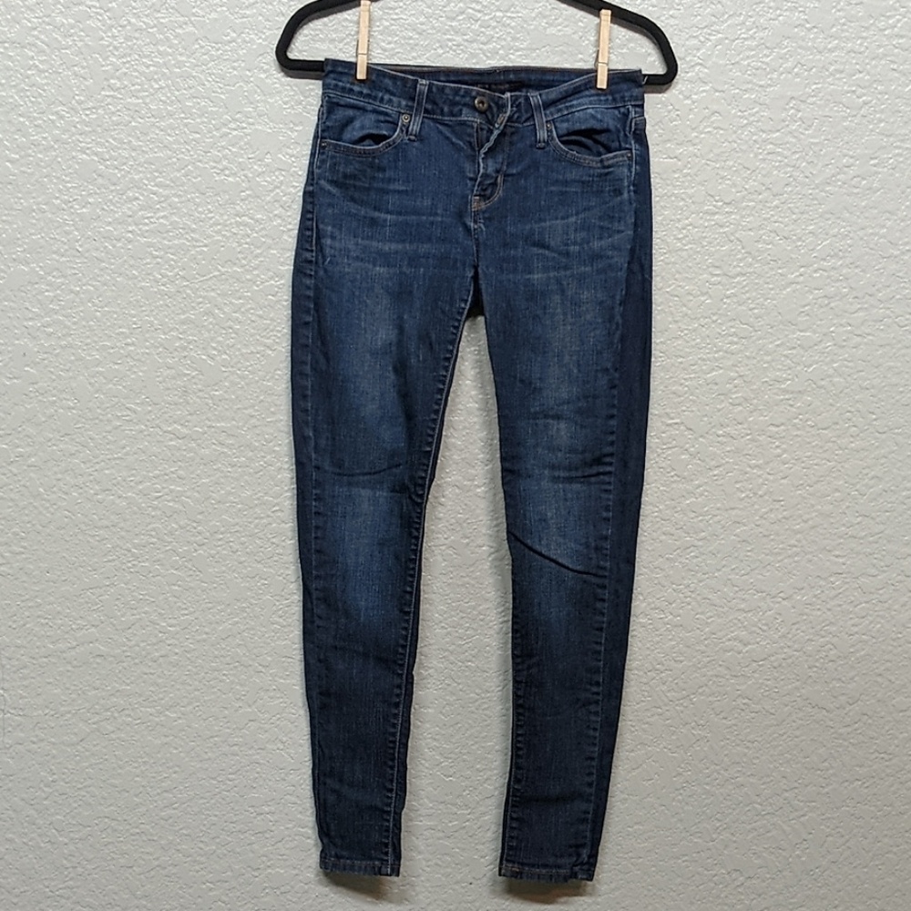 Levi's medium-dark wash denim leggings